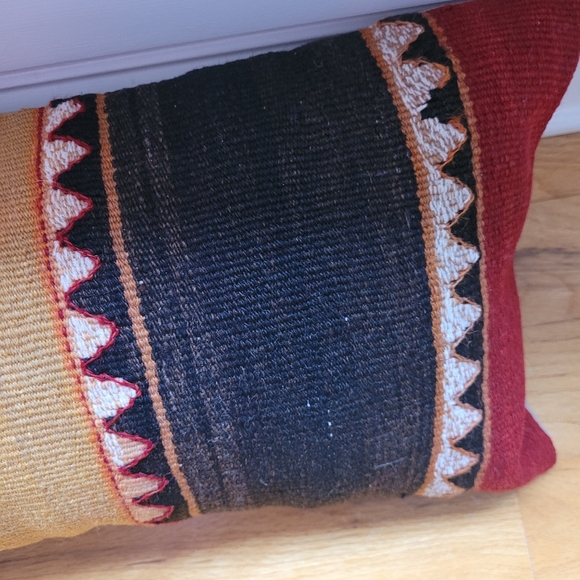 Turkish Kilim Pillow with insert - Picture 3 of 3